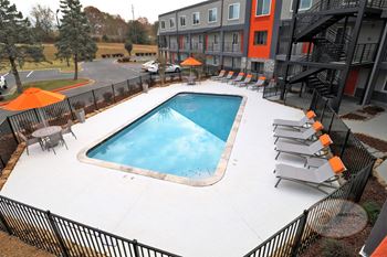 Zero entry saltwater swimming pool